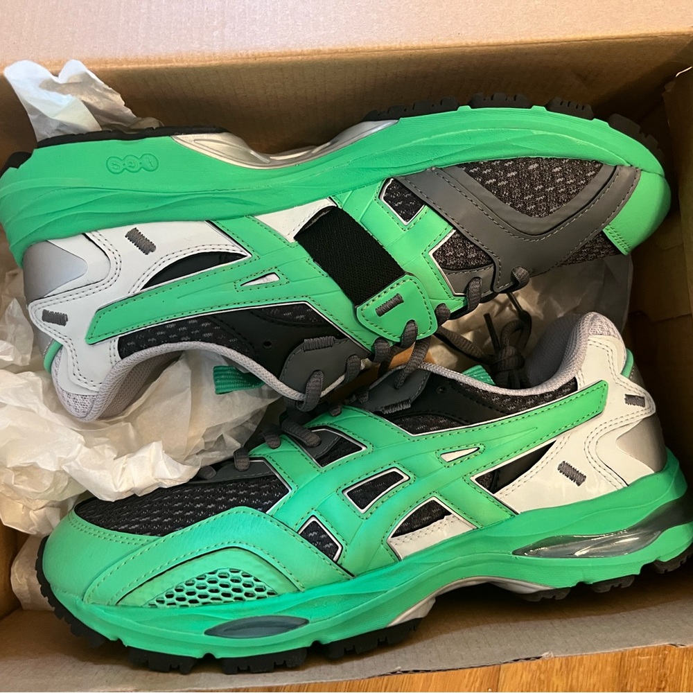 Asics trainers size 7 1/2